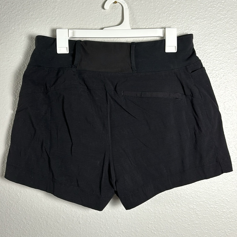 Athleta Black Athletic Shorts Moisture-Wicking Mid-Thigh - Picture 4 of 6